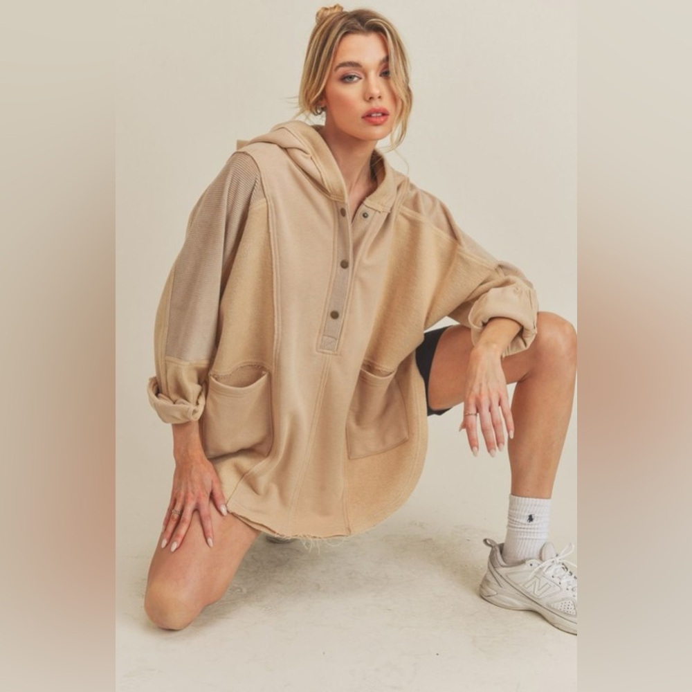 Aemi+Co Slit Half Snap Oversize Hoodie